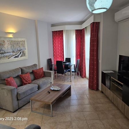 Benal Beach Apartments Malaga Ngoại thất bức ảnh